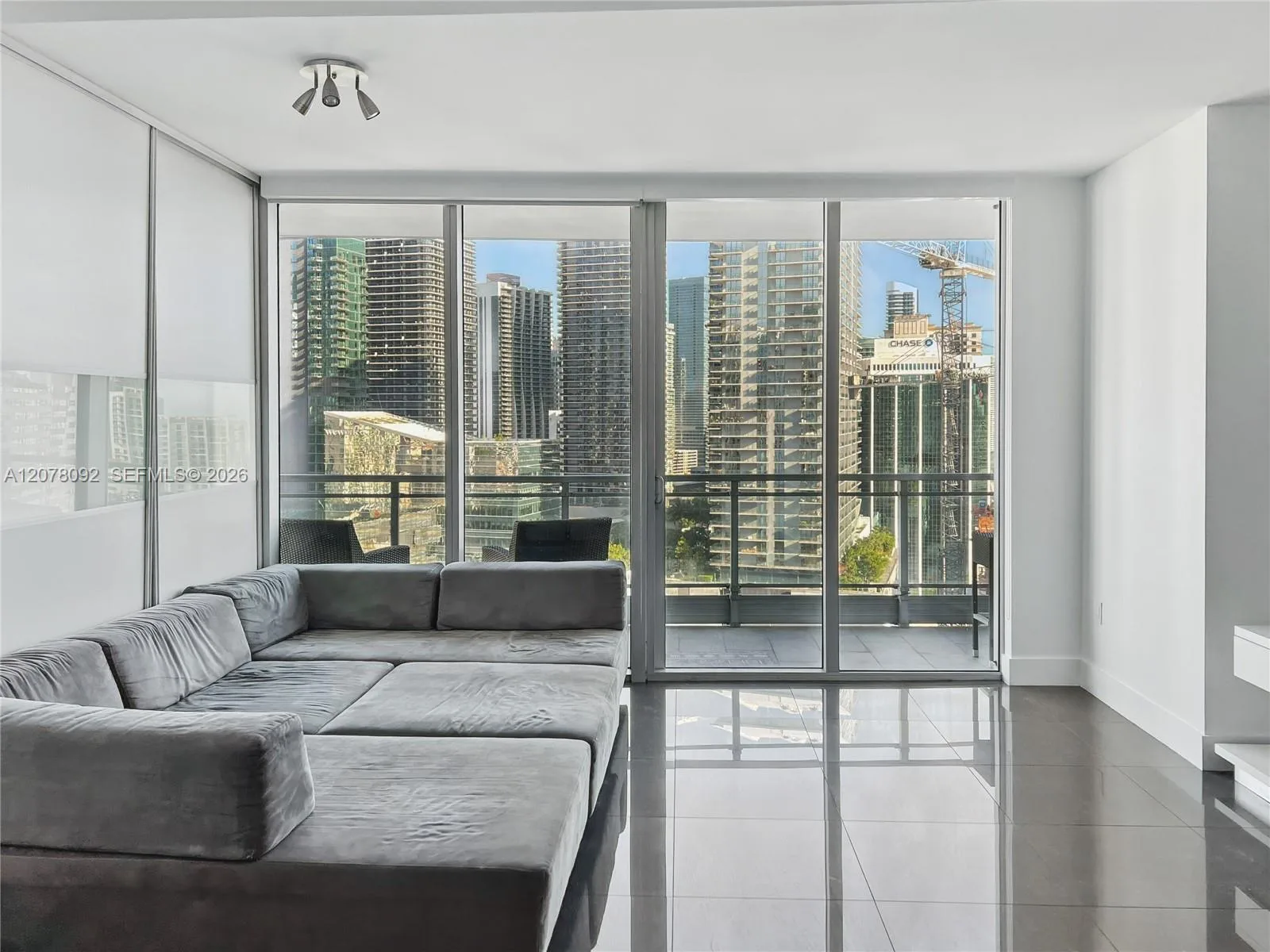 92 SW 3rd St # 2602, Miami, FL 33130 photo 2