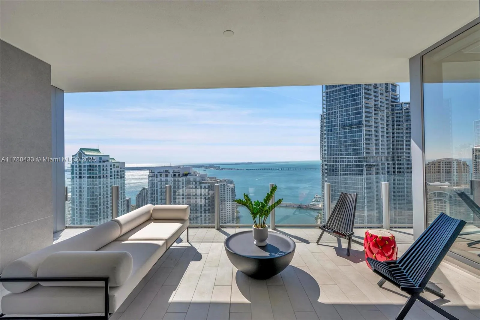 300 Biscayne Blvd Way # 3903, Miami, FL 33131