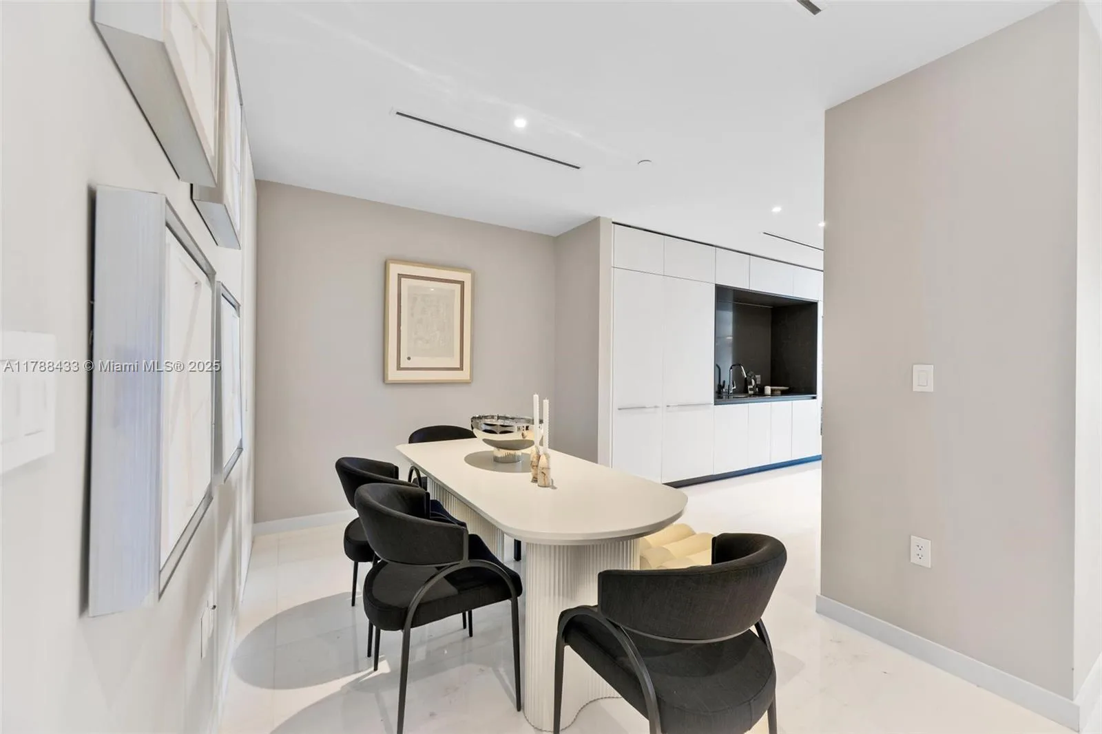 300 Biscayne Blvd Way # 3903, Miami, FL 33131 photo 11