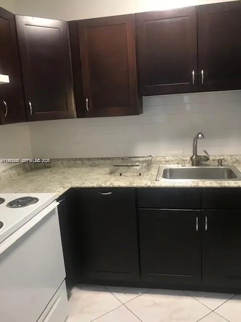 1420 Atlantic Shores Blvd # 126, Hallandale Beach, FL 33009