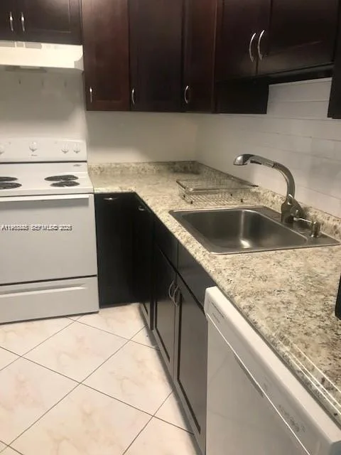 1420 Atlantic Shores Blvd # 126, Hallandale Beach, FL 33009 — zdjęcie 2