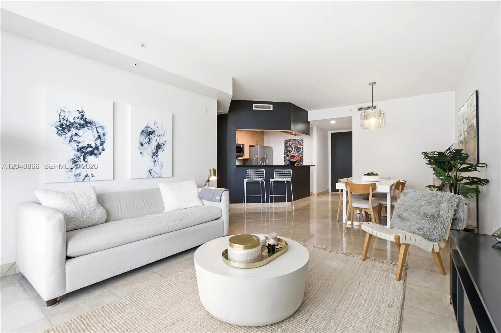 801 Brickell Key Blvd # 707, Miami, FL 33131