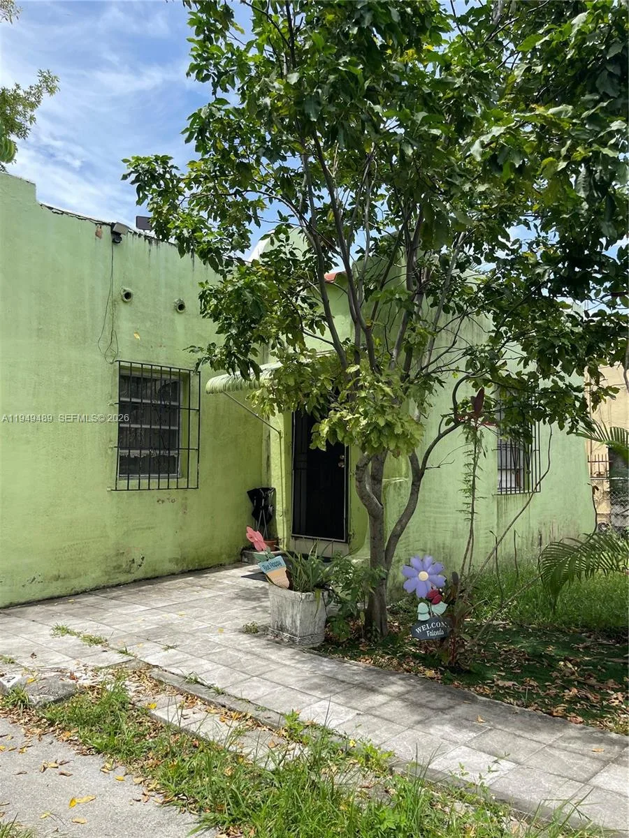 1120 NW 31st St, Miami, FL 33127 photo 2