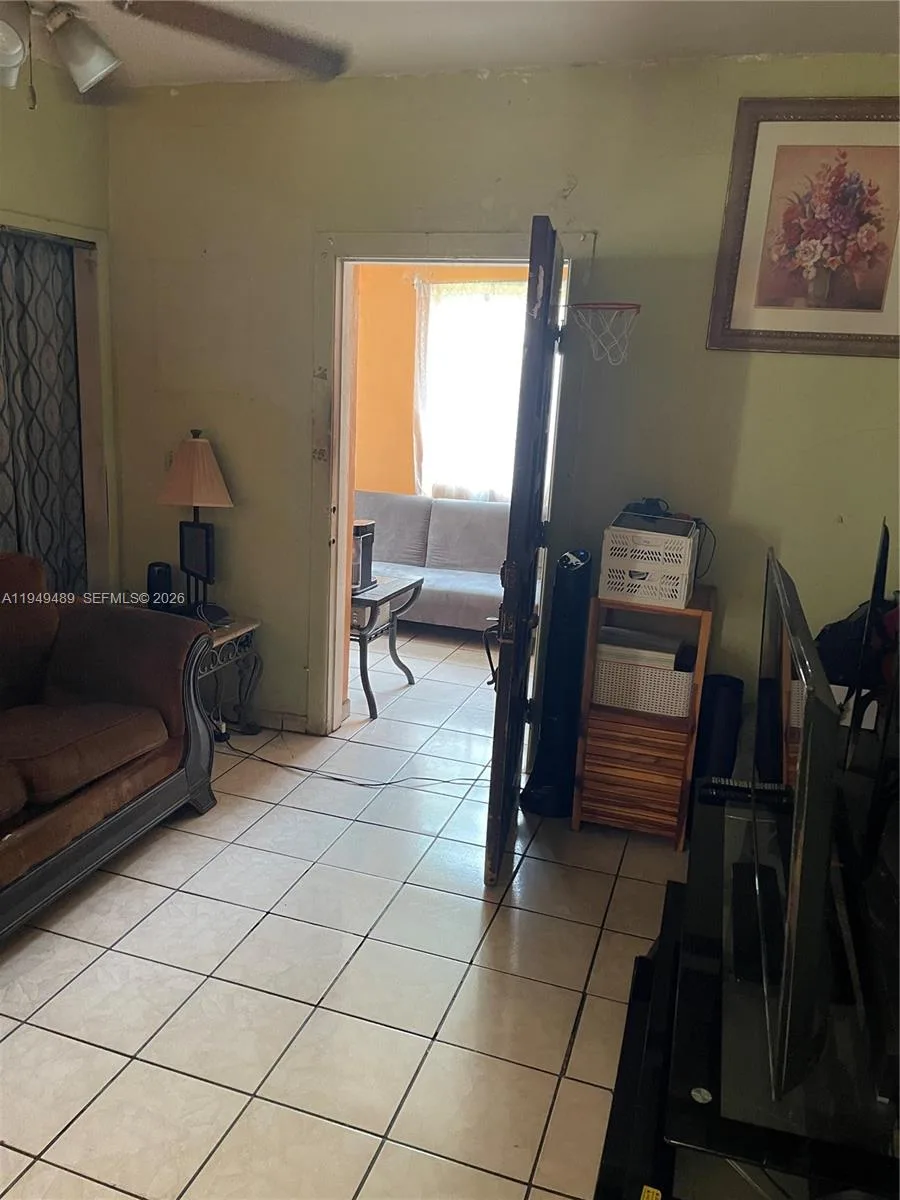 1120 NW 31st St, Miami, FL 33127 photo 4