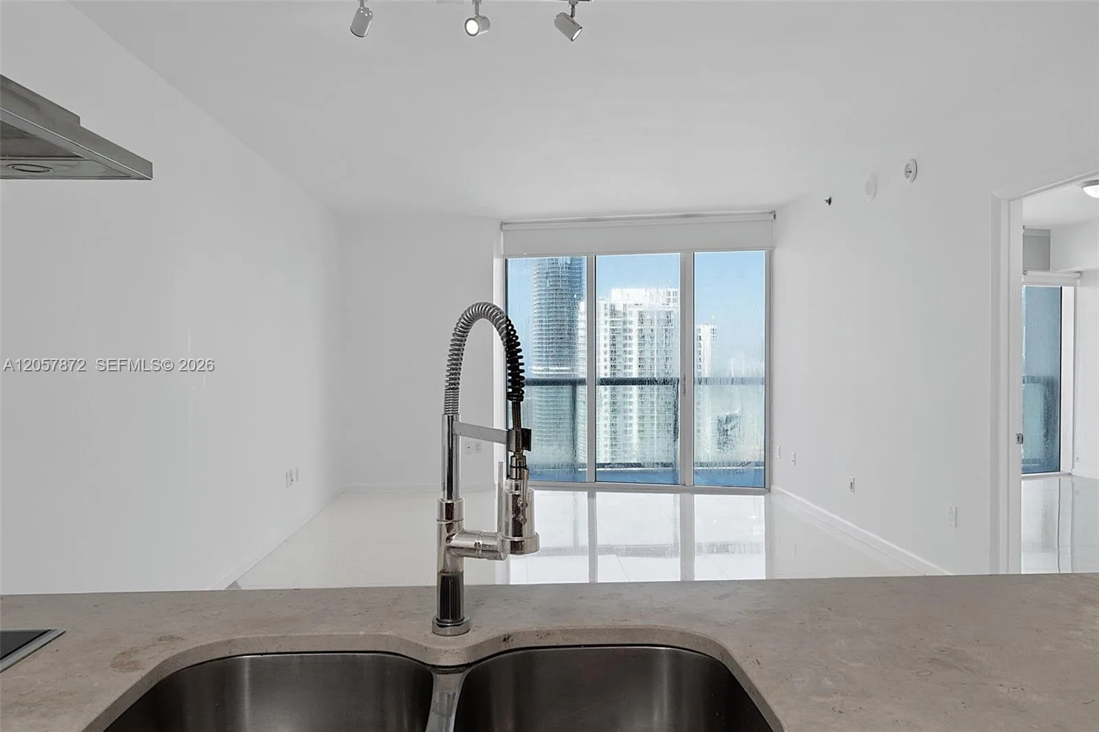 495 Brickell Ave # 5007, Miami, FL 33131 photo 11