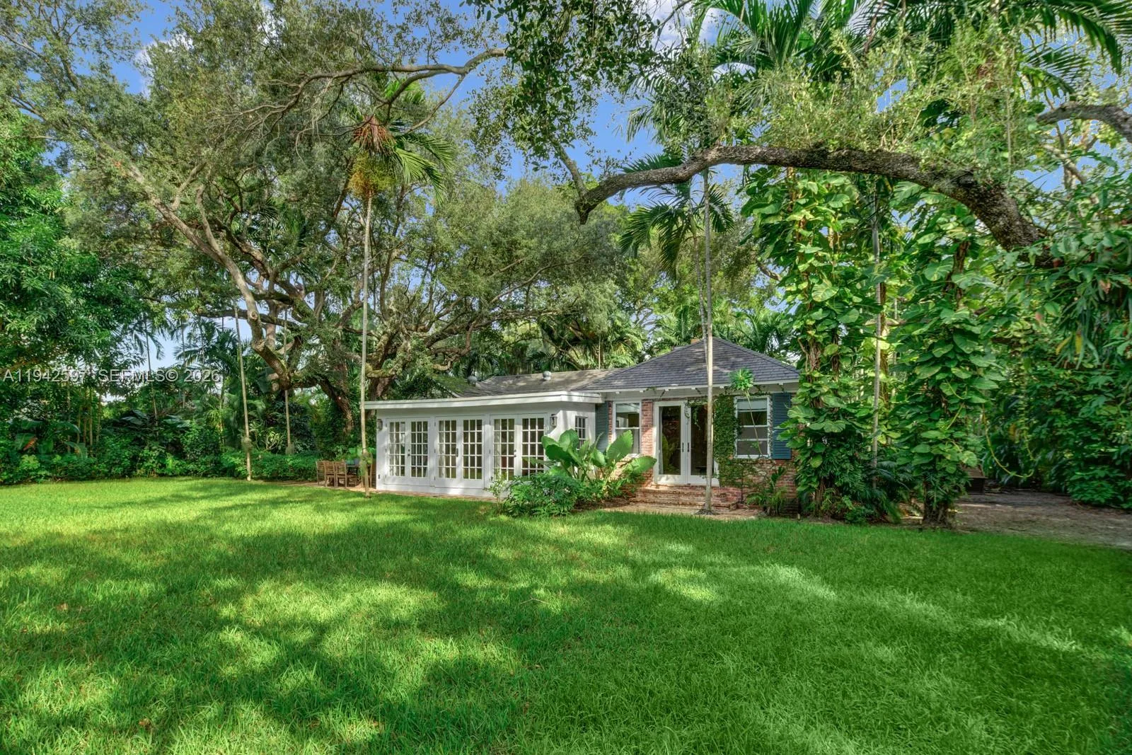 530 Melaleuca Ln, Miami, FL 33137 photo 8