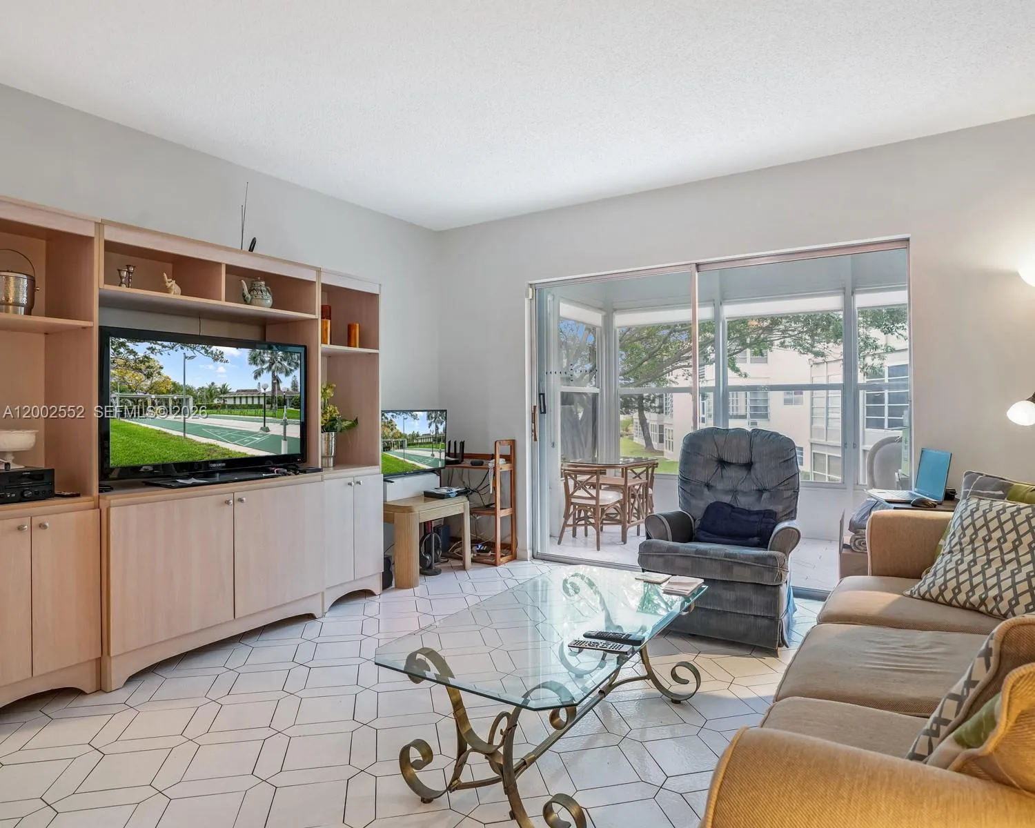 4806 NW 36th St # 515, Lauderdale Lakes, FL 33319 photo 4