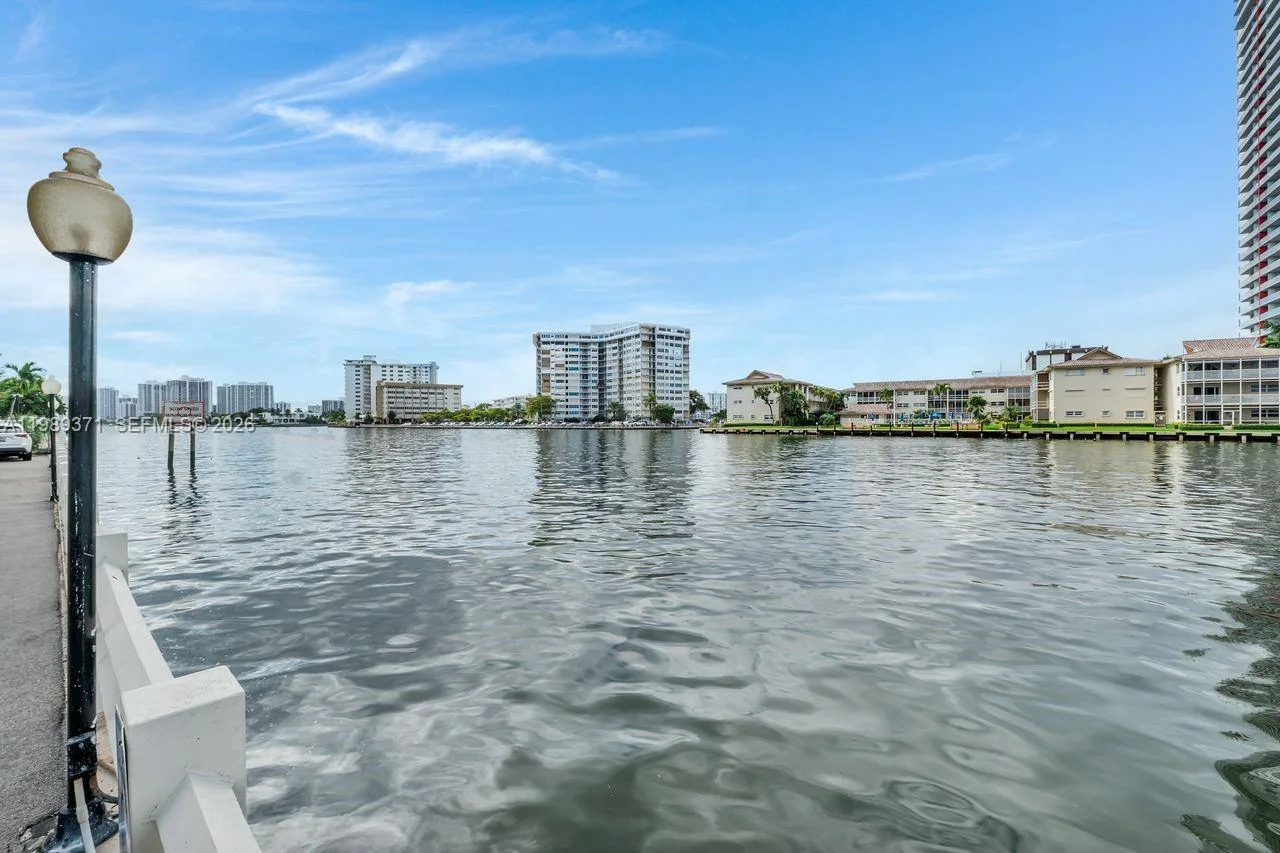 1825 S Ocean Dr # 407, Hallandale Beach, FL 33009 photo 2