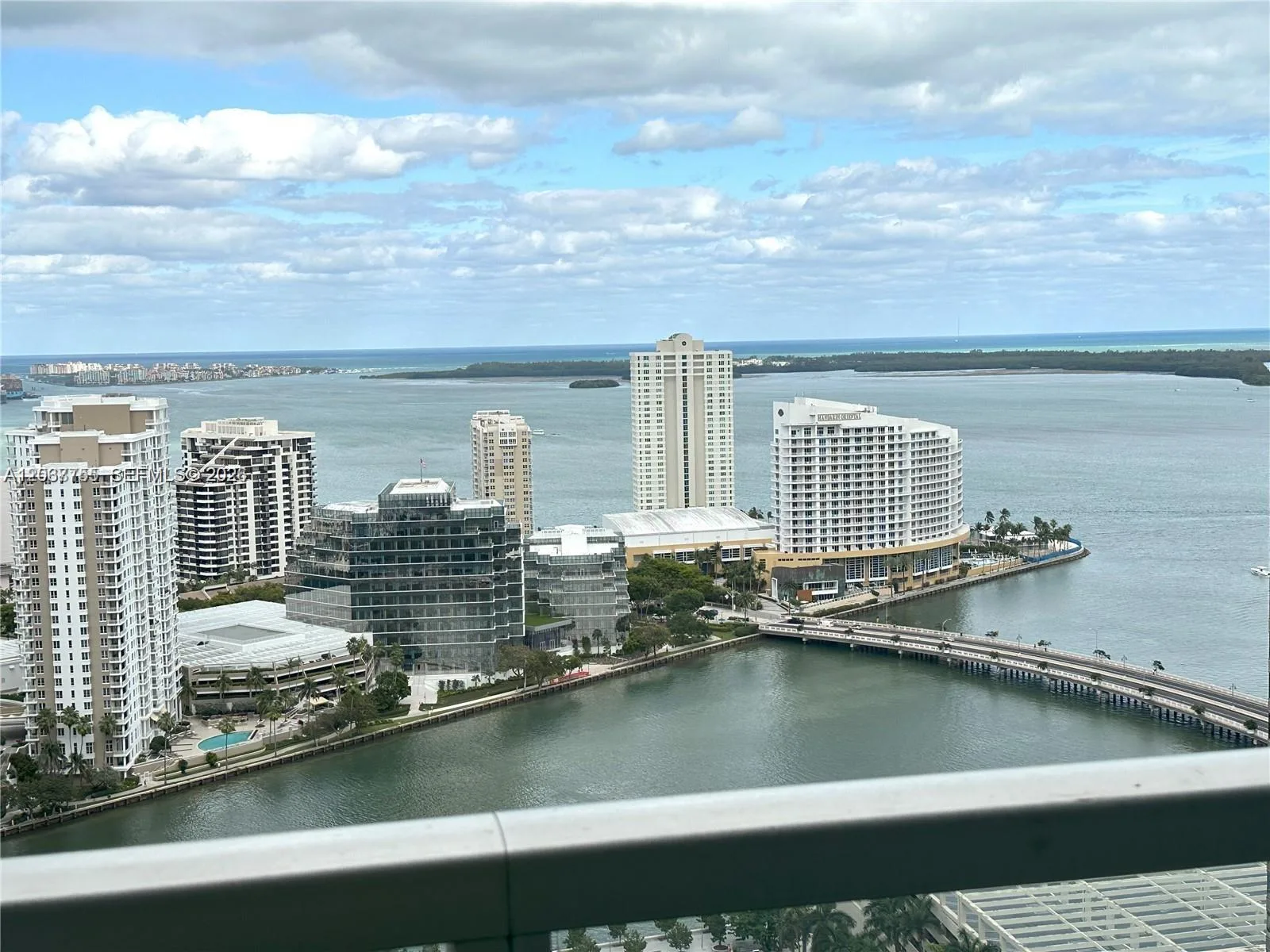 500 Brickell Ave # 3302, Miami, FL 33131