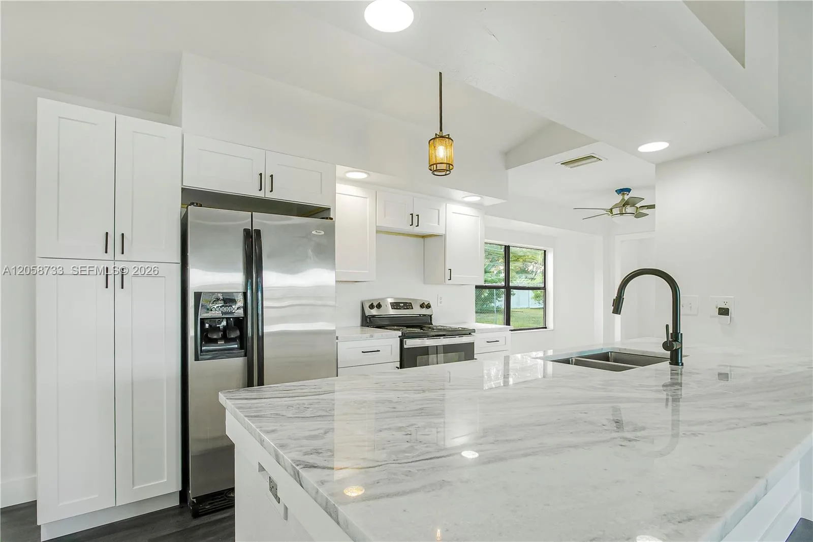 2935 SW 1st Pl, Cape Coral, FL 33914