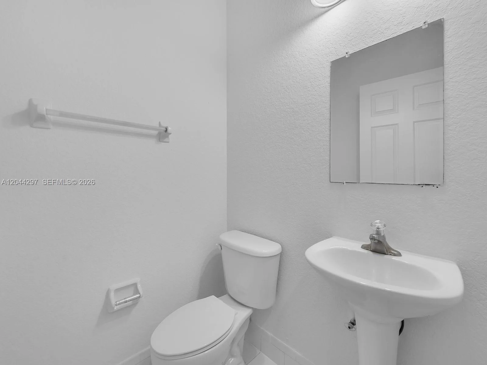 2482 SE 15th Ct, Homestead, FL 33035 photo 10