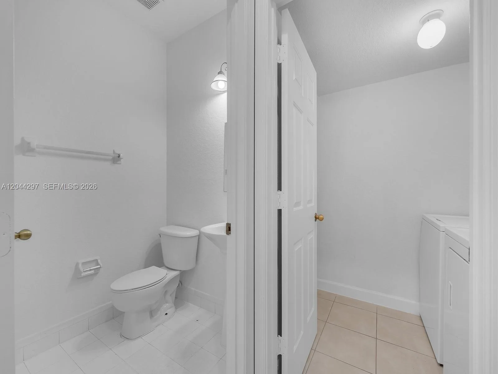 2482 SE 15th Ct, Homestead, FL 33035 photo 9