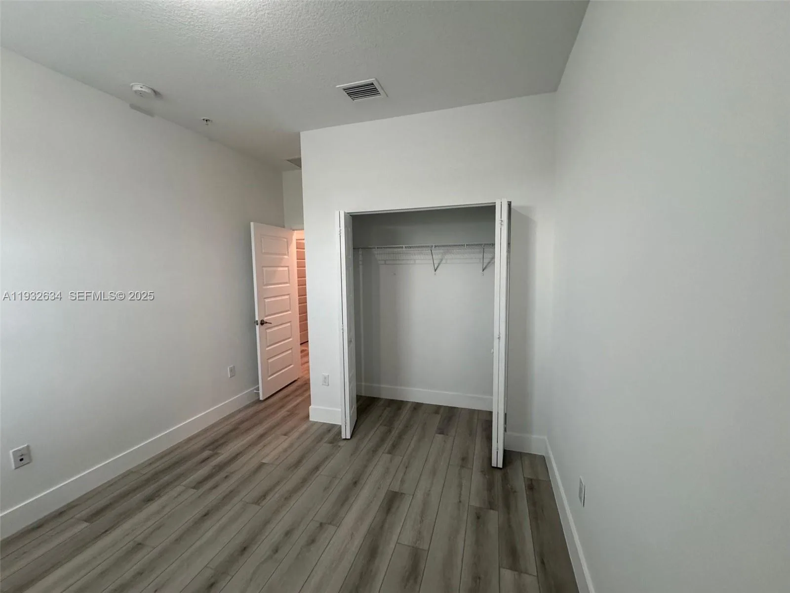 10461 NW 82nd St # 6, Doral, FL 33178 photo 13