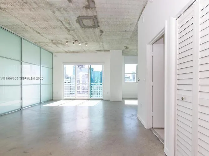 133 NE 2nd Ave # 3306, Miami, FL 33132 photo 12