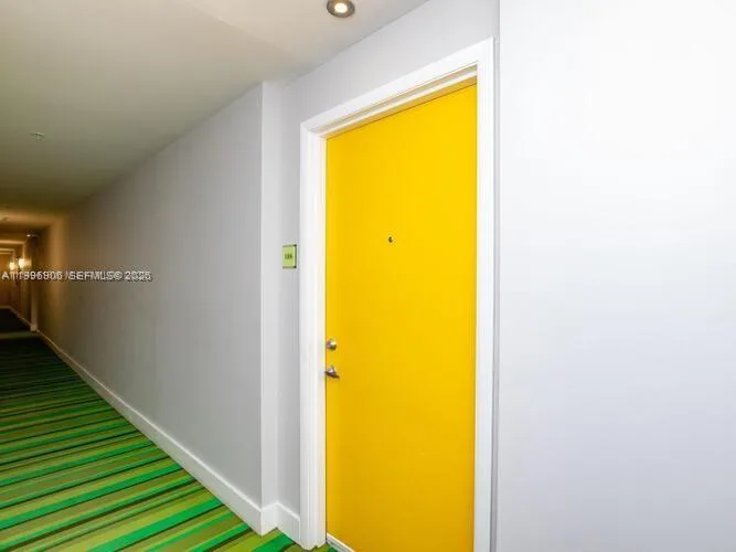 133 NE 2nd Ave # 3306, Miami, FL 33132 photo 3