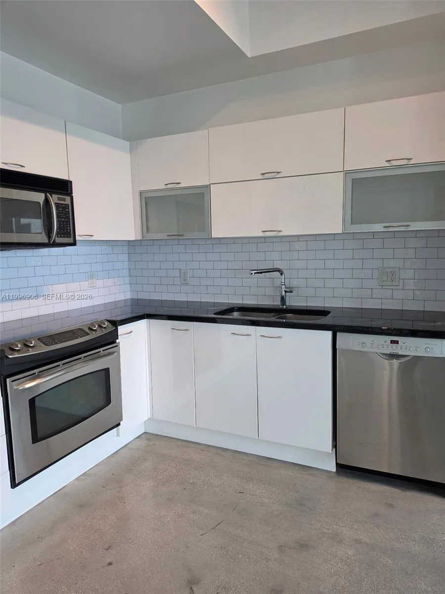 133 NE 2nd Ave # 3306, Miami, FL 33132 photo 4