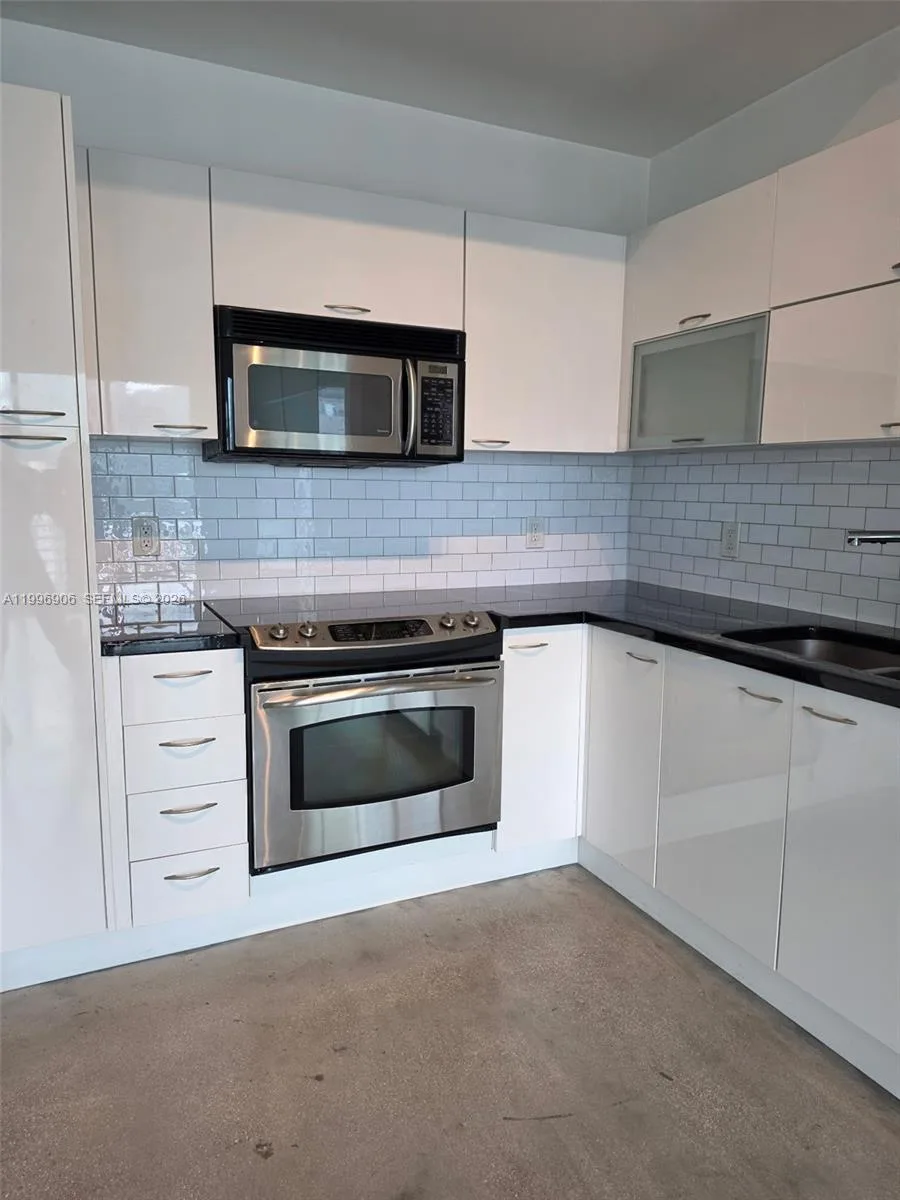 133 NE 2nd Ave # 3306, Miami, FL 33132 photo 7