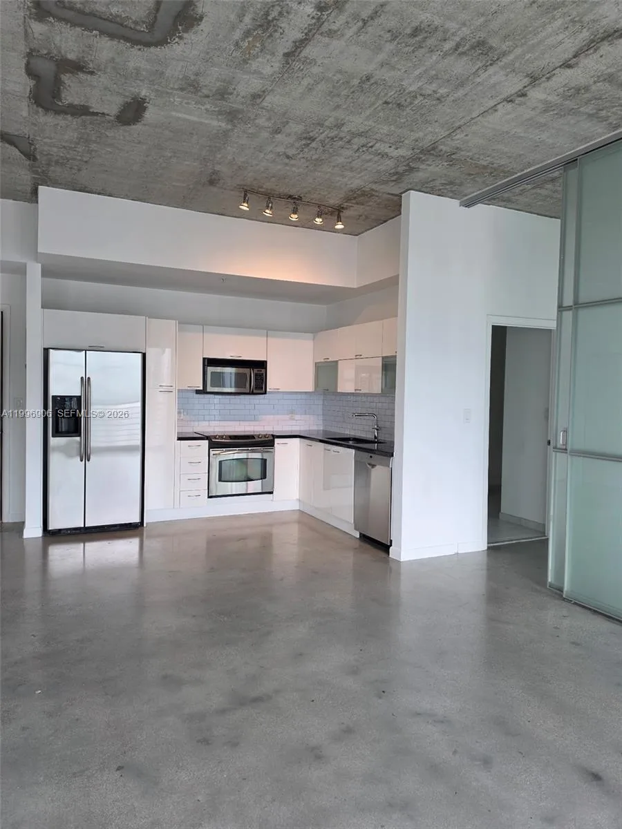 133 NE 2nd Ave # 3306, Miami, FL 33132 photo 9