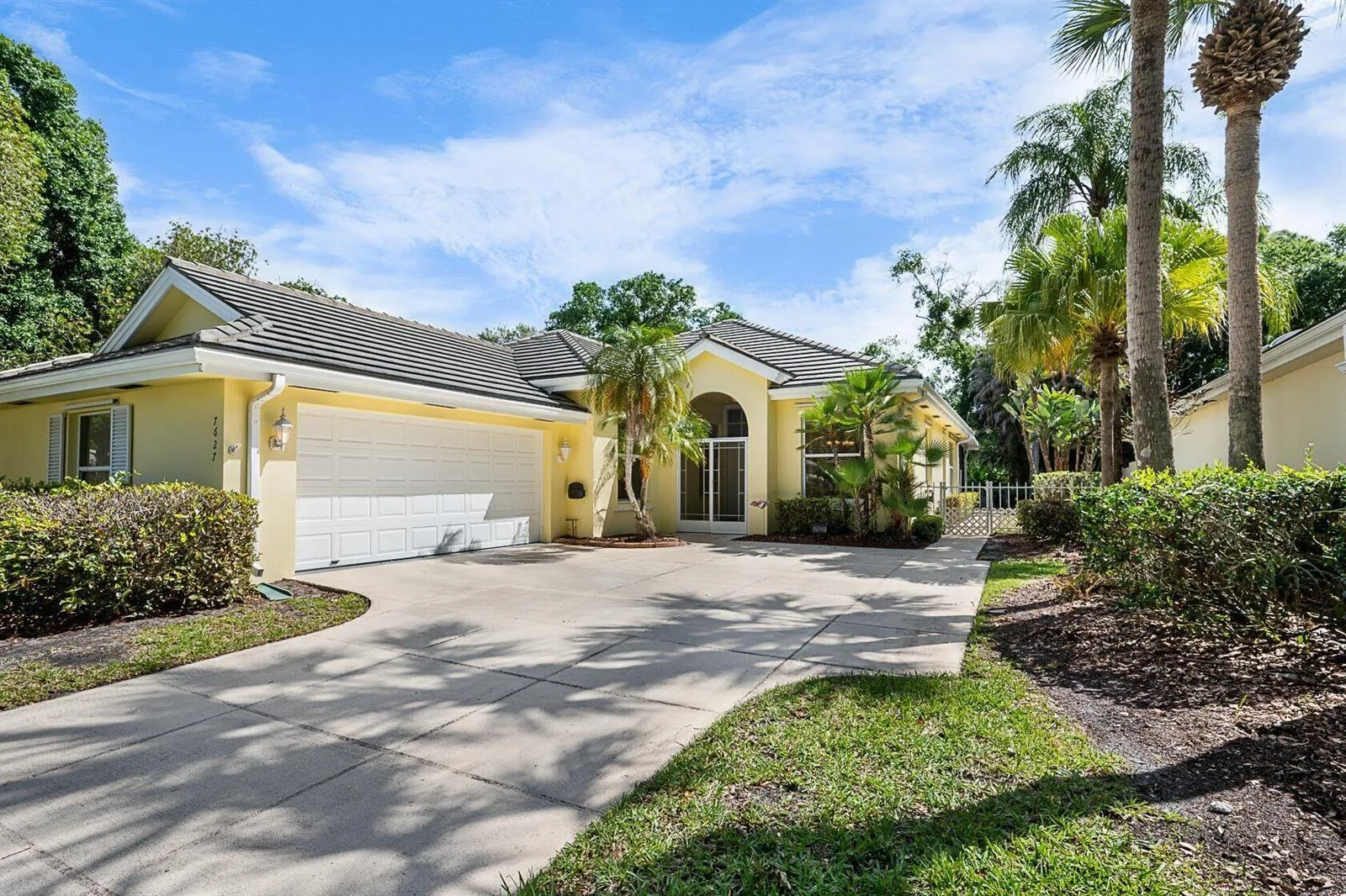 7627 SE Fiddlewood Lane, Hobe Sound, FL 33455