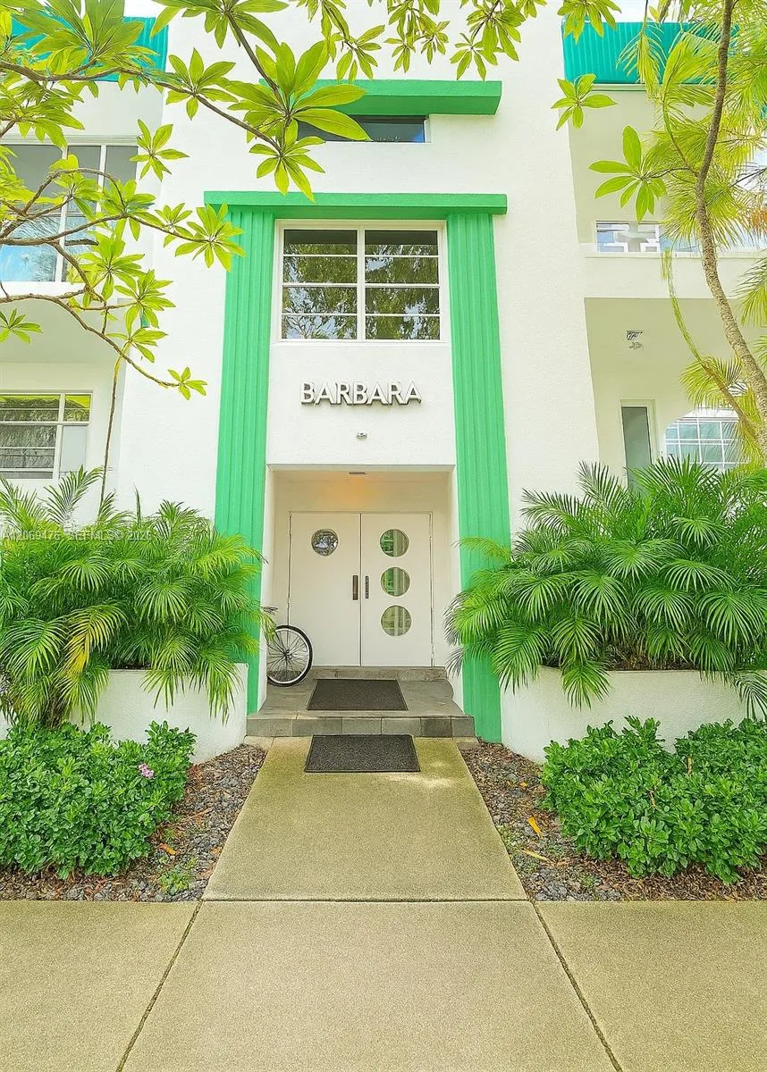 1211 Pennsylvania Ave # B1, Miami Beach, FL 33139 photo 2