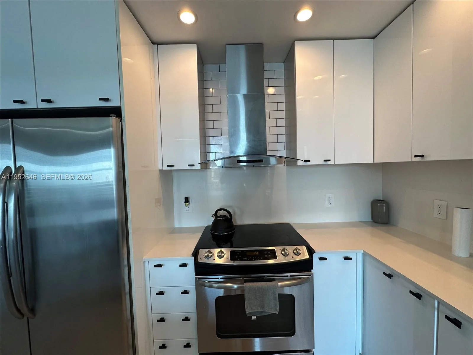 234 NE 3rd St # 1805, Miami, FL 33132 photo 10