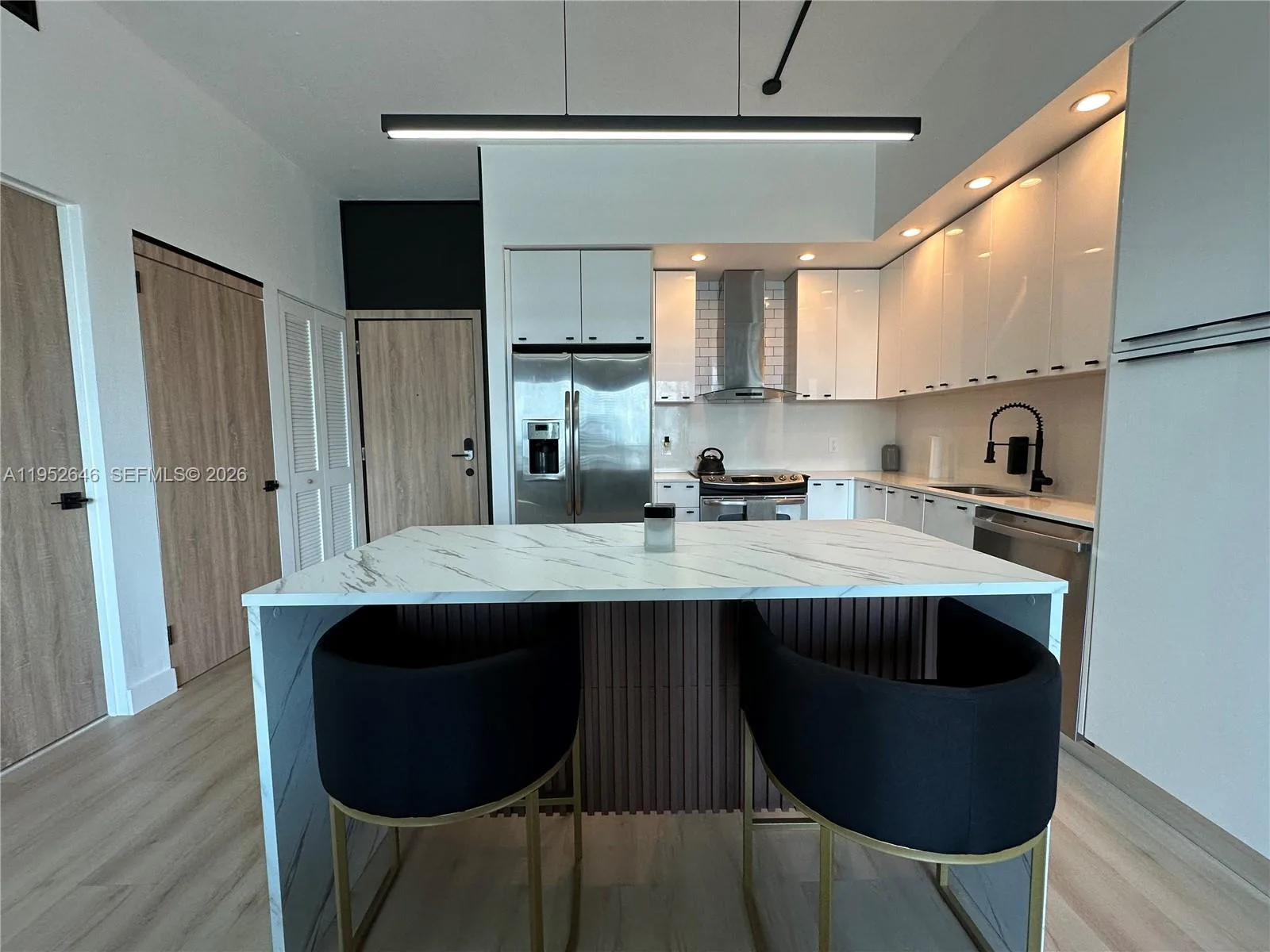 234 NE 3rd St # 1805, Miami, FL 33132 photo 11