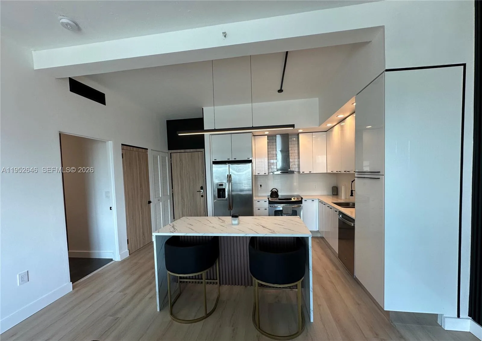 234 NE 3rd St # 1805, Miami, FL 33132 photo 5