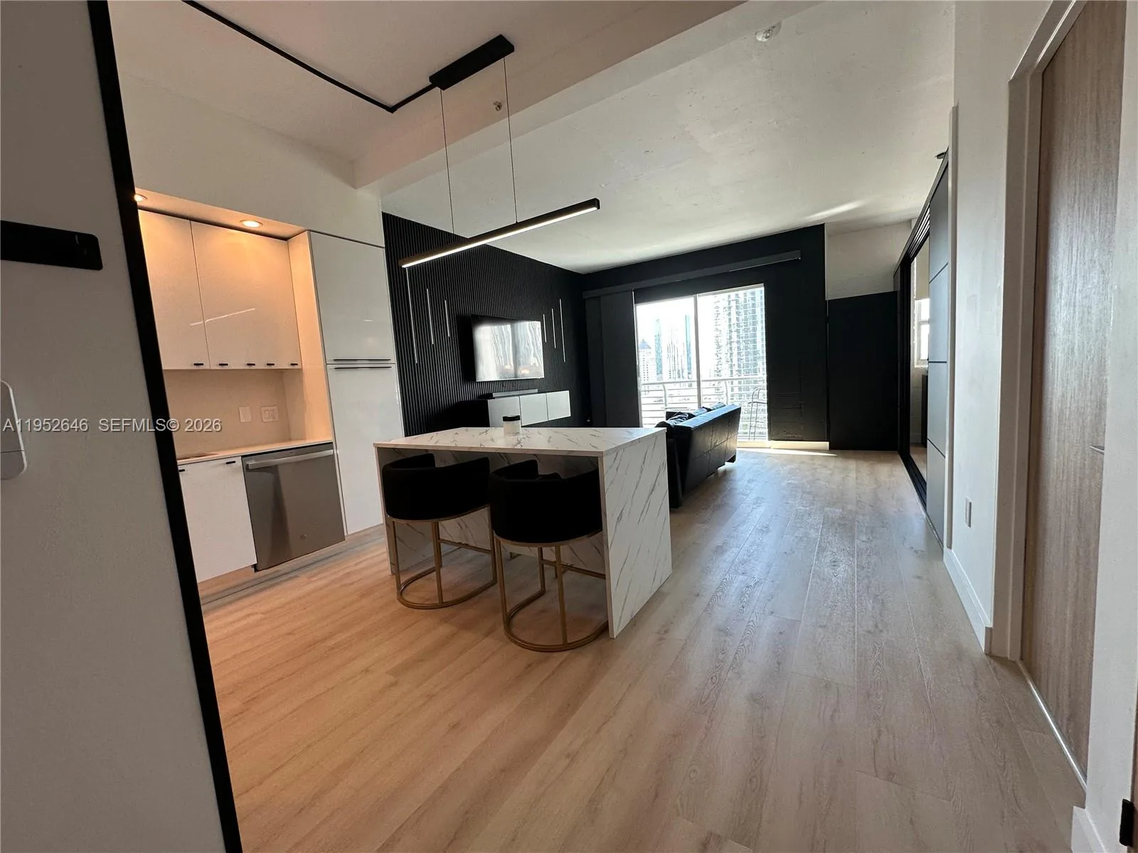 234 NE 3rd St # 1805, Miami, FL 33132 photo 7