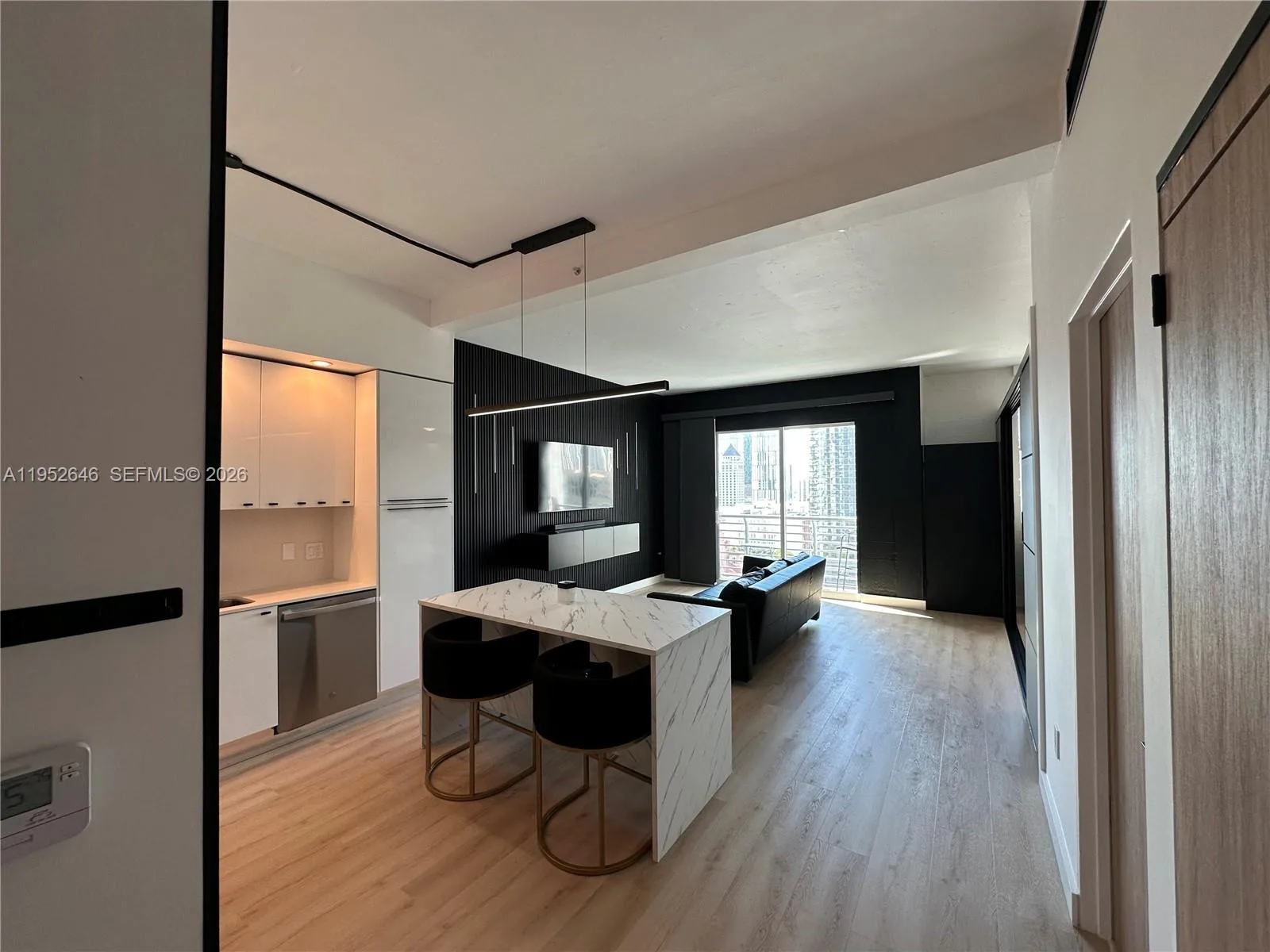234 NE 3rd St # 1805, Miami, FL 33132 photo 9