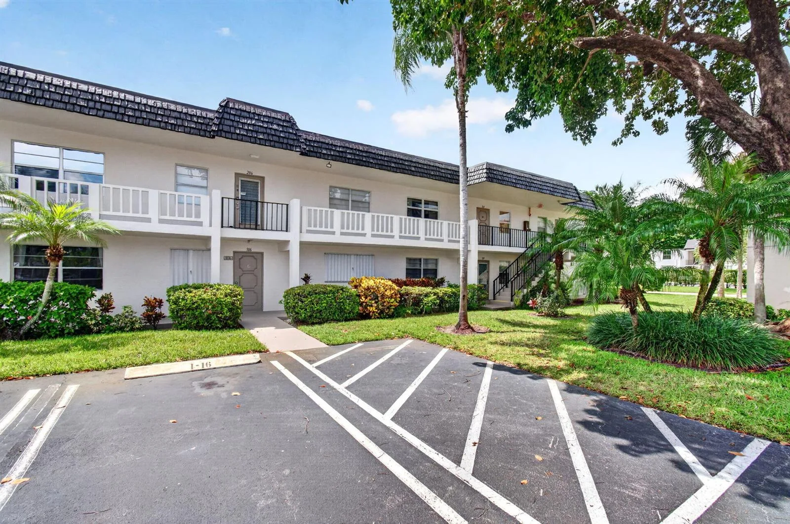 1 ABBEY Lane # 108, Delray Beach, FL 33446