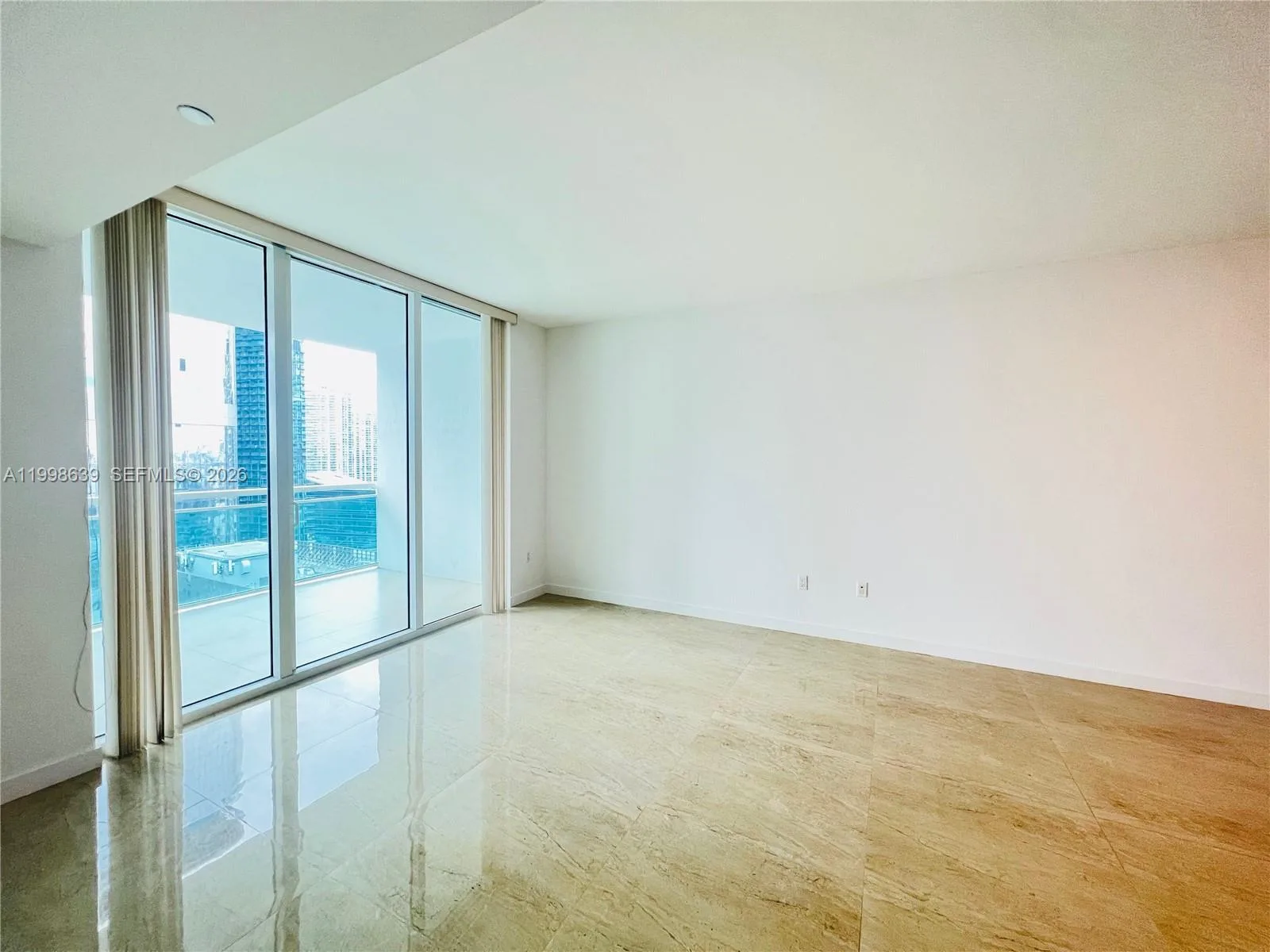 950 Brickell Bay Dr # 2801, Miami, FL 33131 photo 12