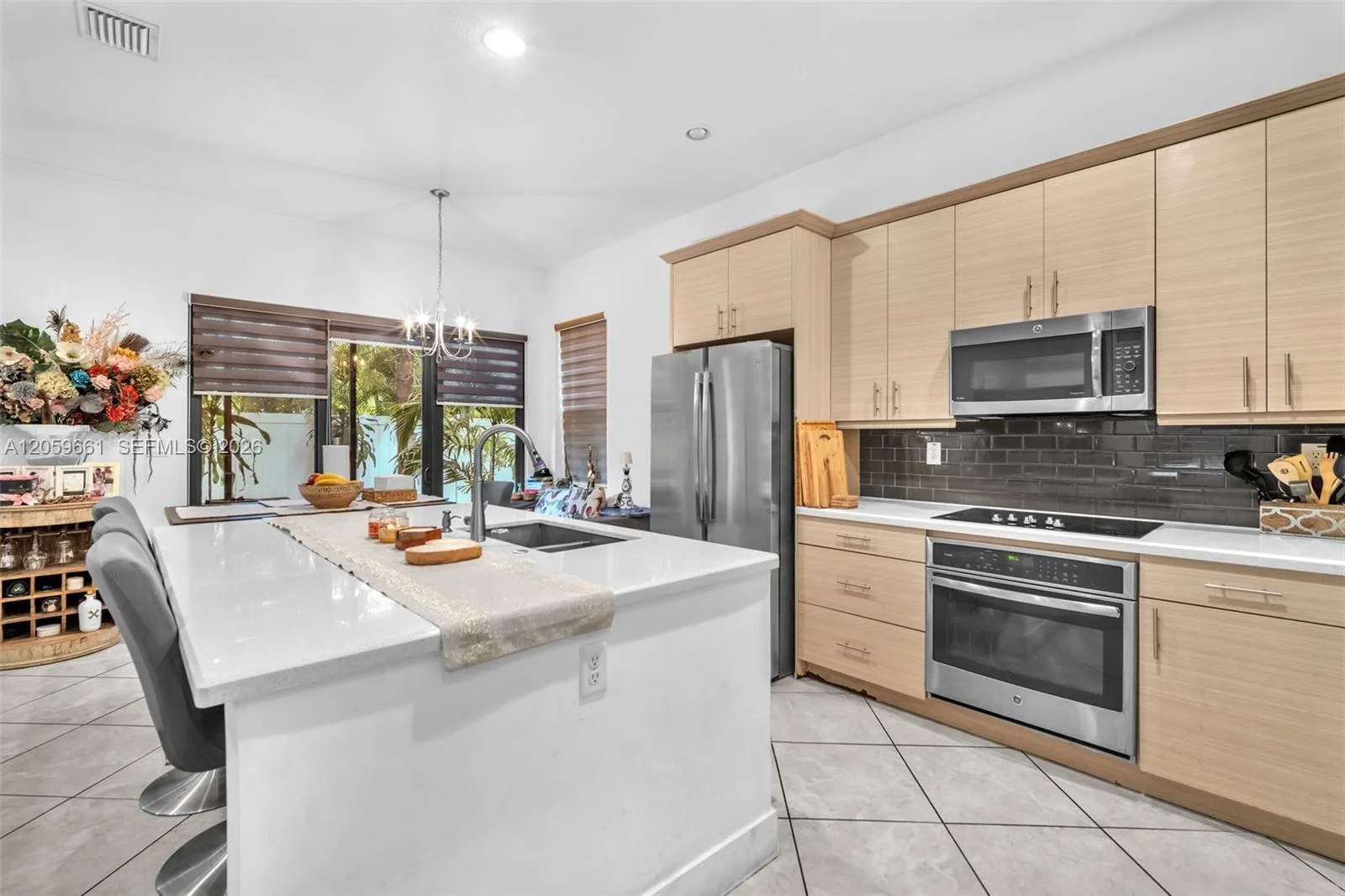 3575 W 97th St, Hialeah, FL 33018 photo 10