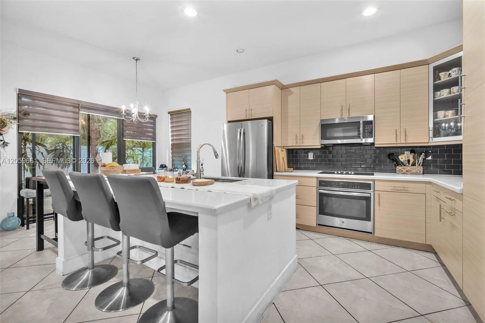 3575 W 97th St, Hialeah, FL 33018 photo 7