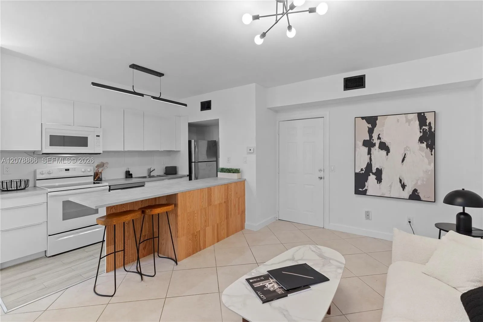 1559 Michigan Ave # 102, Miami Beach, FL 33139 — zdjęcie 2