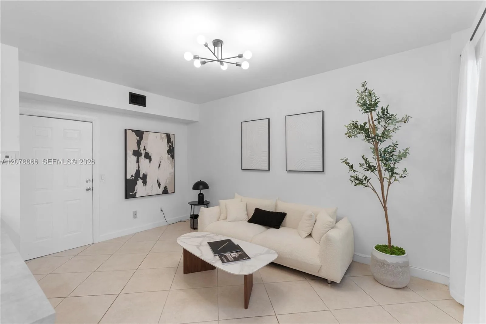 1559 Michigan Ave # 102, Miami Beach, FL 33139 — zdjęcie 3