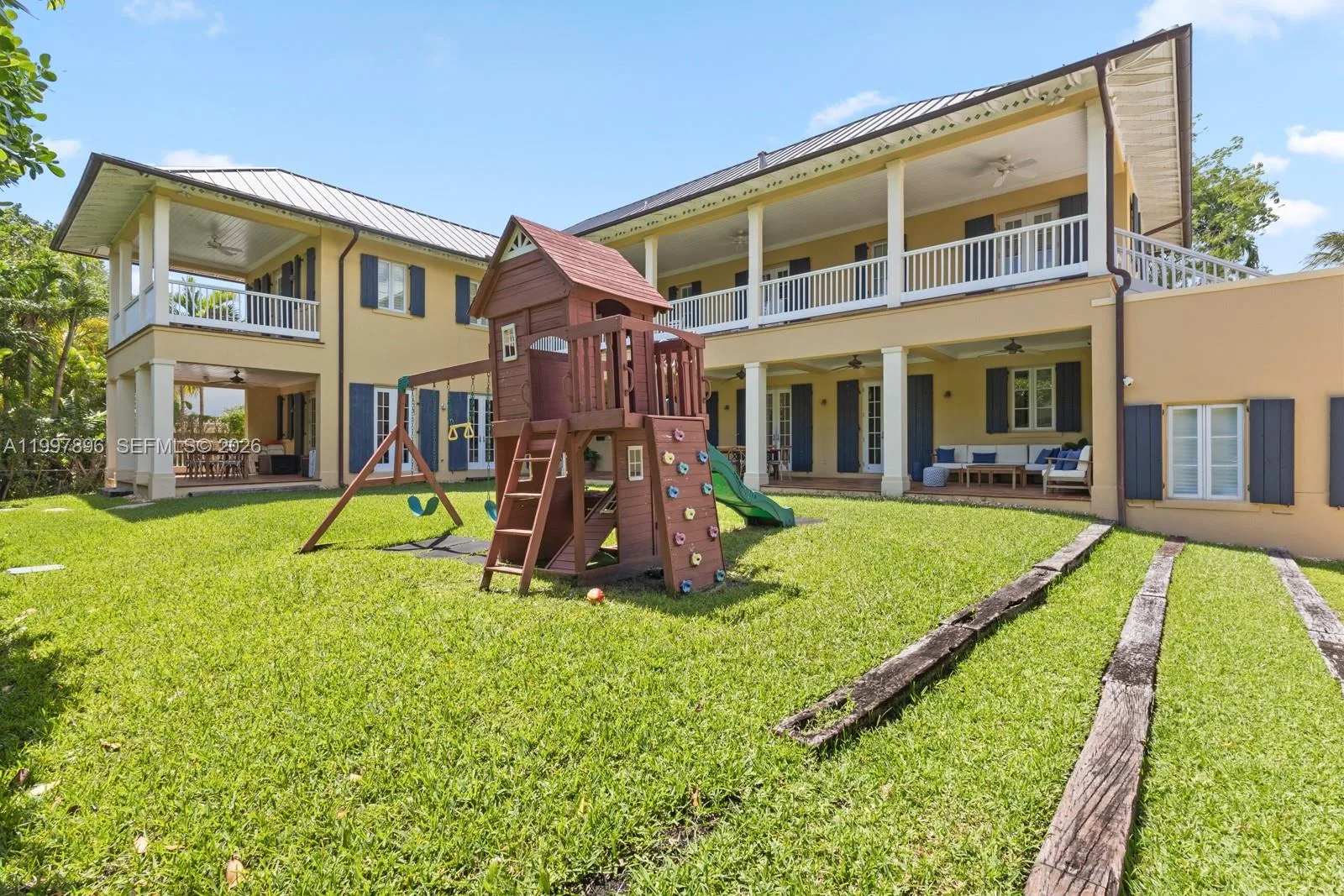 685 Harbor Ln, Key Biscayne, FL 33149 photo 3