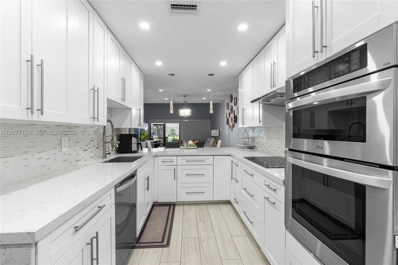 1064 NW 97th Ave # 219, Pembroke Pines, FL 33024