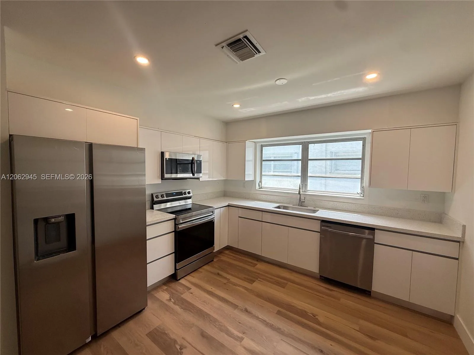 1532 Trillo Ave, Coral Gables, FL 33146 photo 4