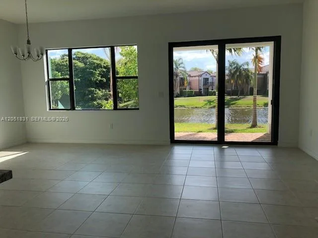 11566 SW 13th Ln, Pembroke Pines, FL 33025 photo 4