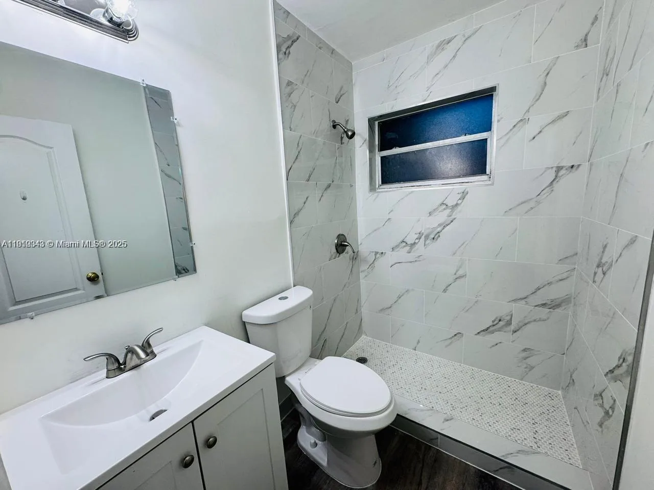 932 NW 5th St, Miami, FL 33128 photo 4