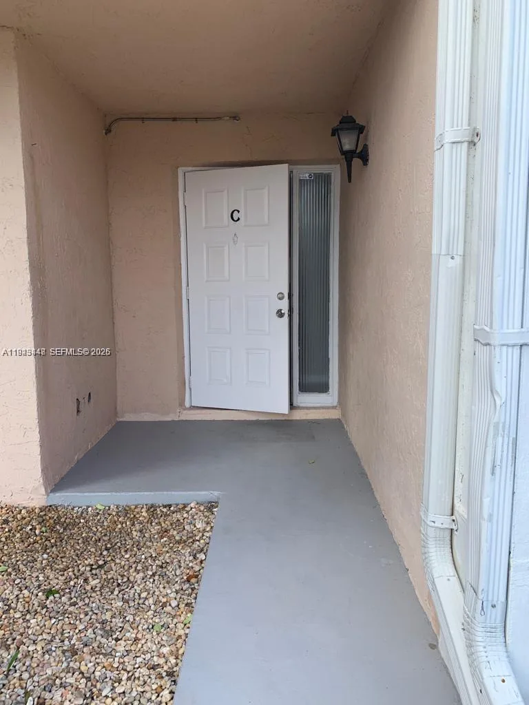 1190 Washington Cir # 1190C, Homestead, FL 33034