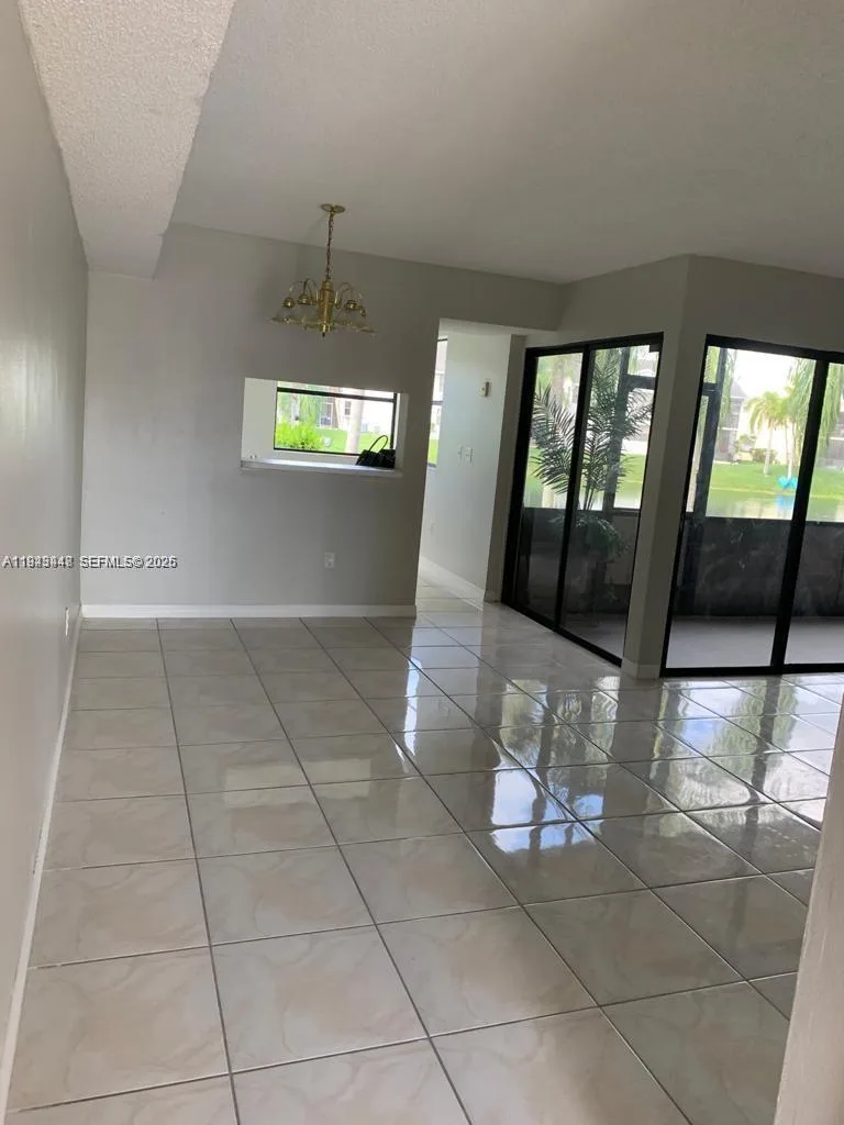 1190 Washington Cir # 1190C, Homestead, FL 33034 photo 3