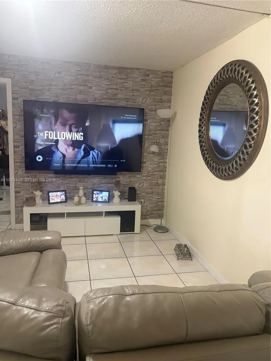 1190 Washington Cir # 1190C, Homestead, FL 33034 photo 5