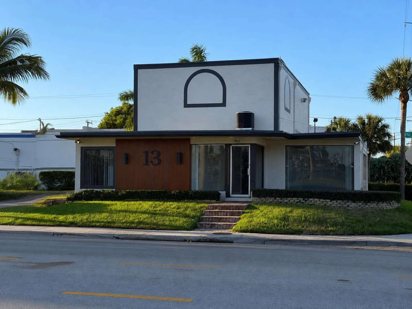 13 SW 10th Street, Deerfield Beach, FL 33441
