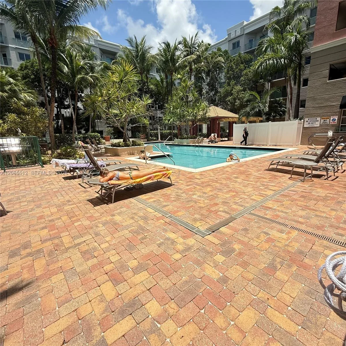 6001 SW 70th St # 146, South Miami, FL 33143 photo 5