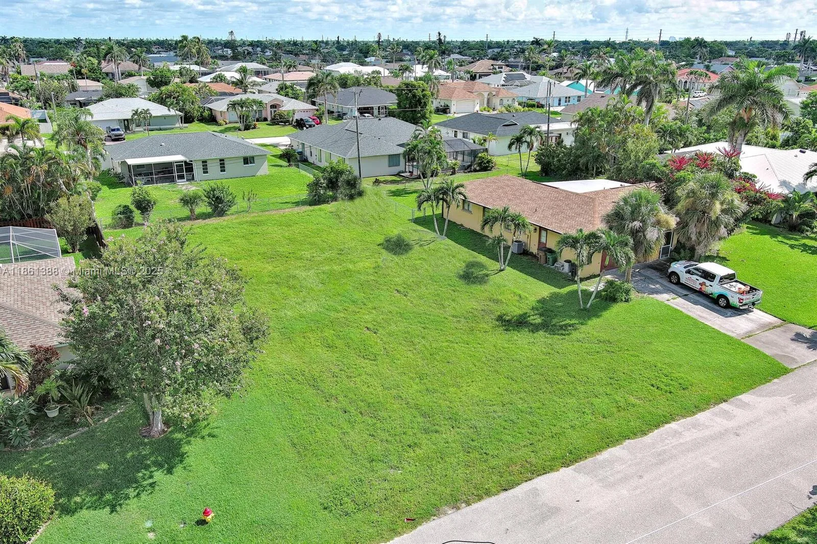 225 SW 46TH TER, Cape Coral, FL 33914 photo 3