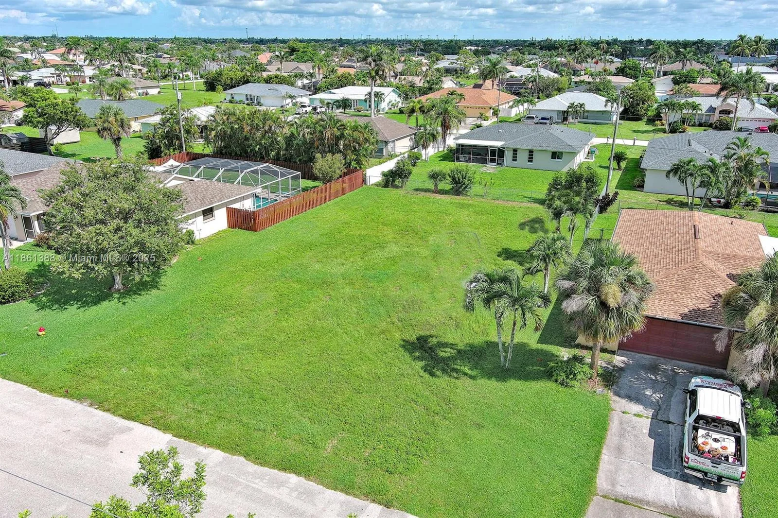 225 SW 46TH TER, Cape Coral, FL 33914 photo 4