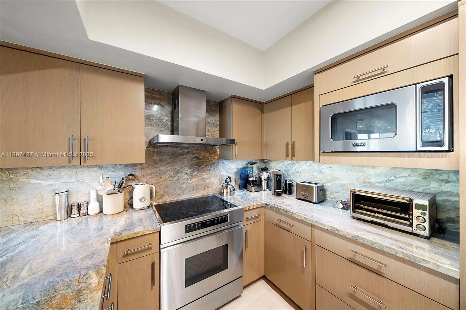 1455 Ocean Dr # 1003, Miami Beach, FL 33139 photo 13