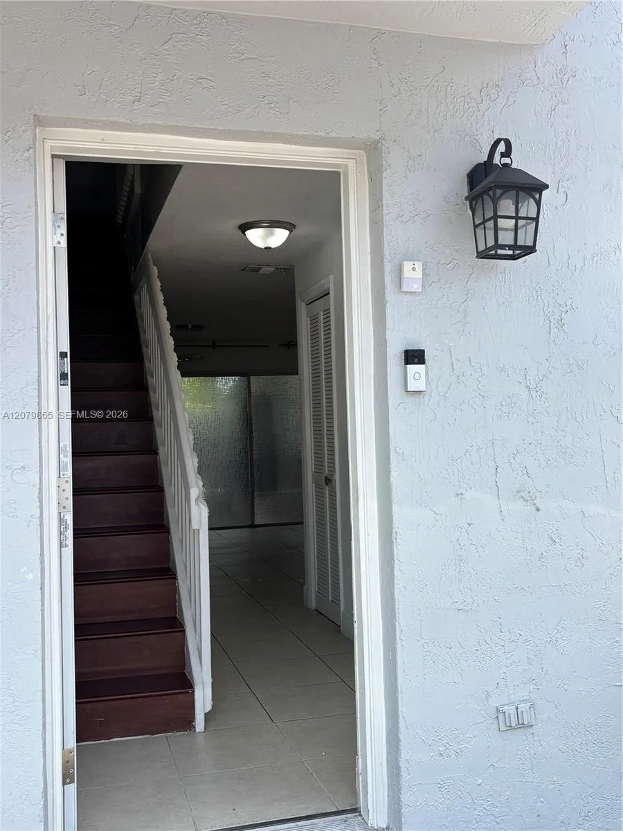 8172 NW 10th St # 5, Miami, FL 33126 photo 3