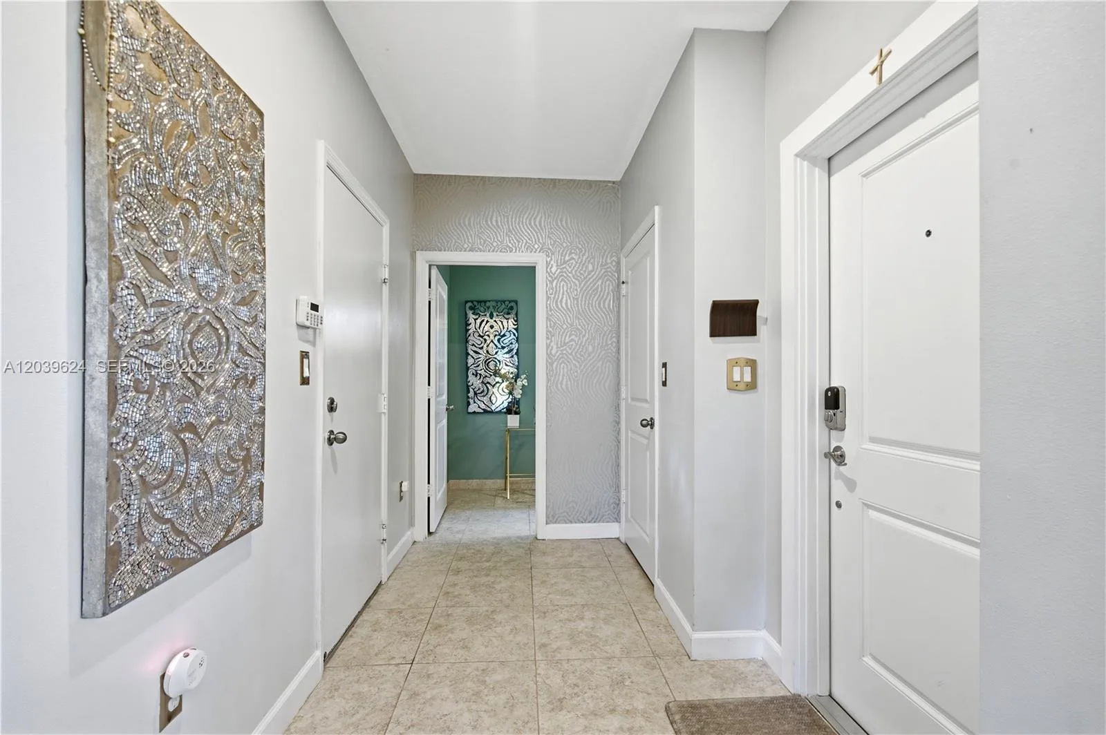 324 NE 194th Ln, Miami, FL 33179 photo 3